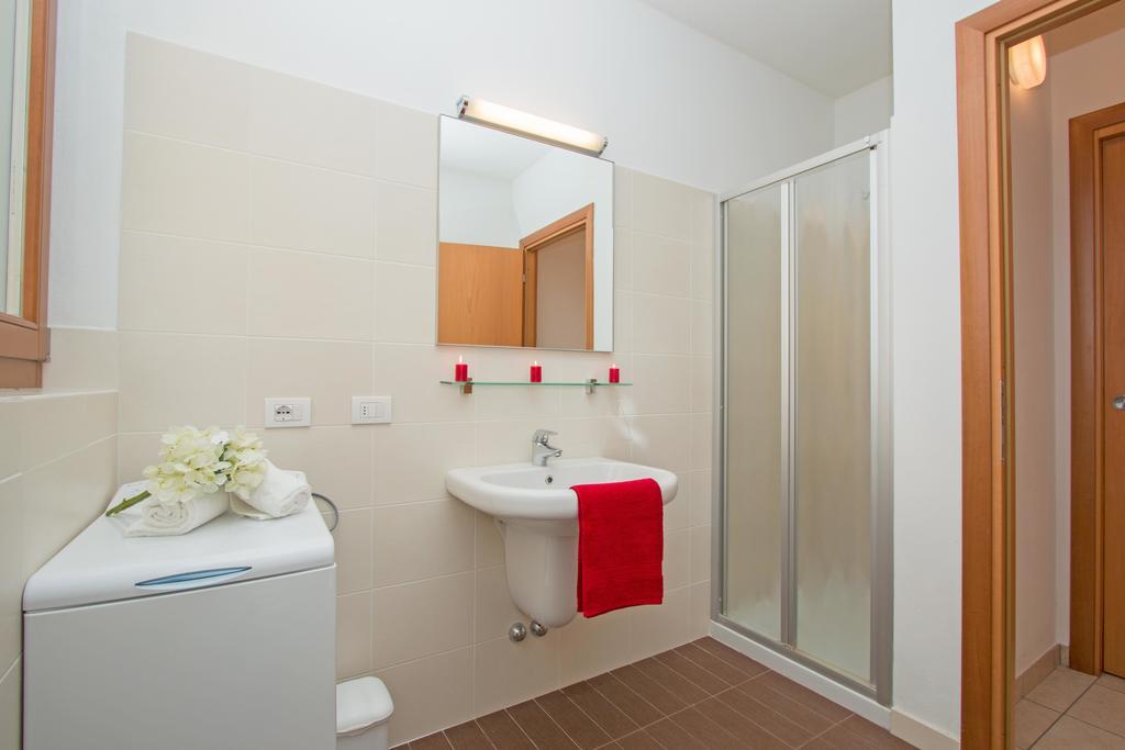 Benacus E4 Apartment By Wonderful Italy Sirmione Exteriör bild