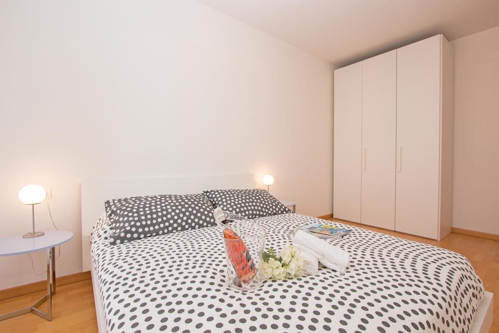 Benacus E4 Apartment By Wonderful Italy Sirmione Exteriör bild